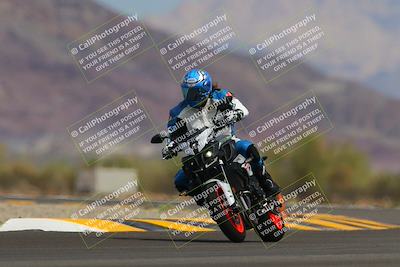 media/Sep-11-2022-SoCal Trackdays (Sun) [[81b7e951af]]/Turn 14 (1130am)/